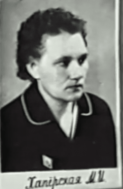 Хоперская Мария Ивановна - учитель истории,  директор школы 104 (1962-1983).